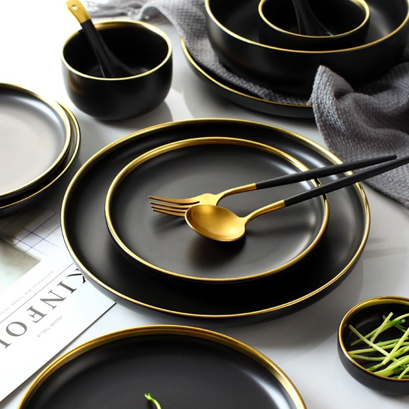 Black Tableware Set
