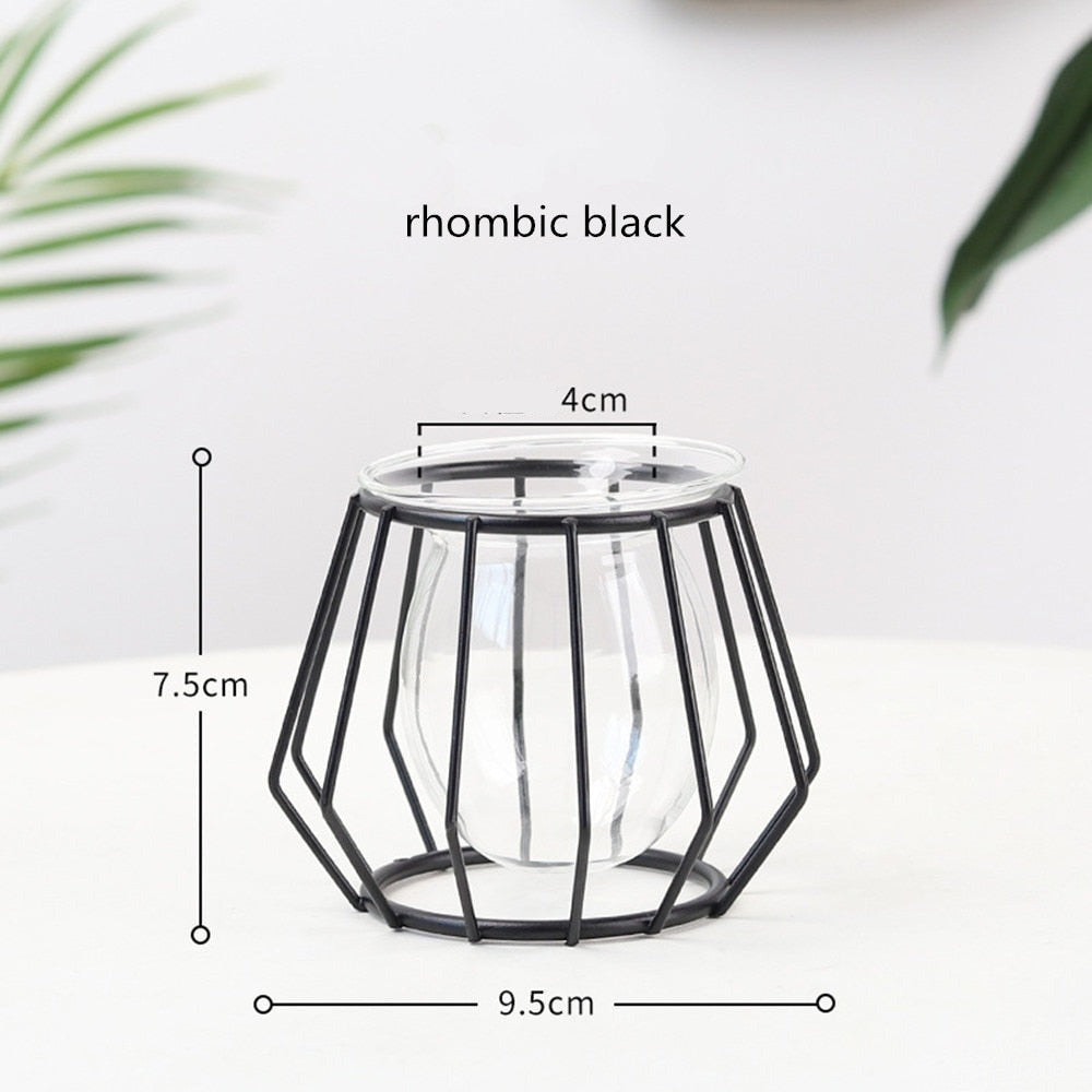 Iron Line Flower Vase