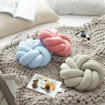 Knot Cushion
