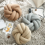 Knot Cushion